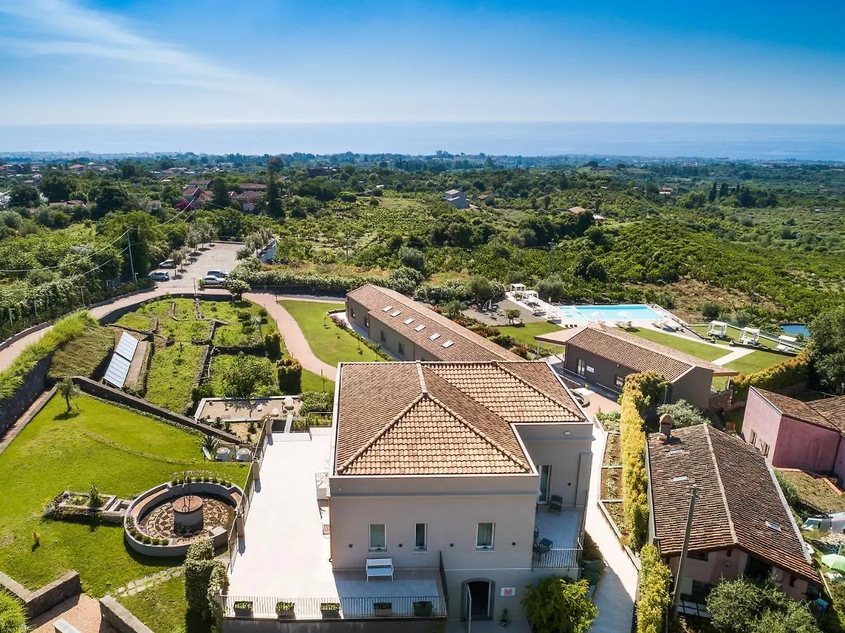 **** Hotel Kepos Etna Relais & Exclusive Spa Santa Venerina Italië